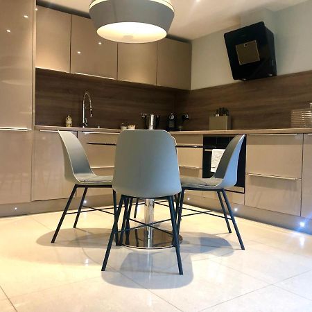 Quarry House Apartment Стамфорд Екстериор снимка