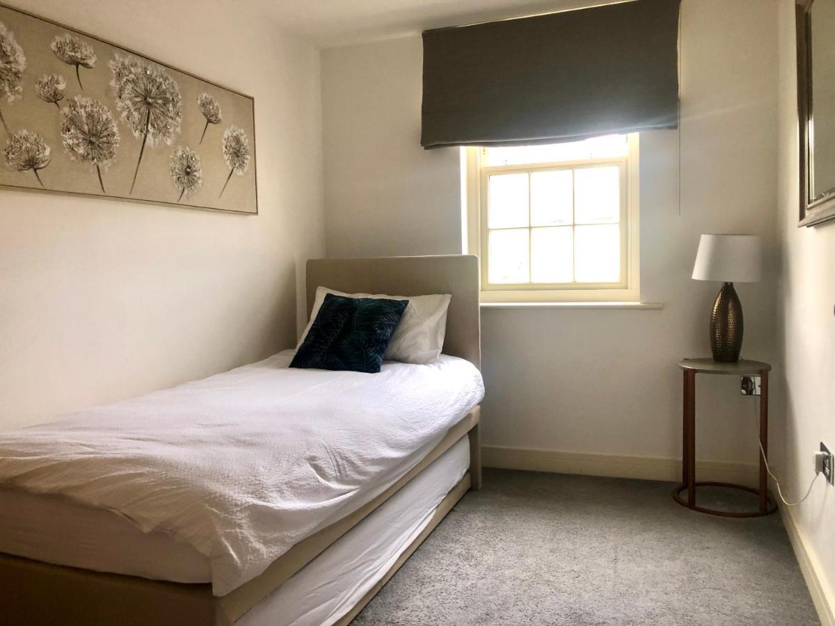 Quarry House Apartment Стамфорд Екстериор снимка